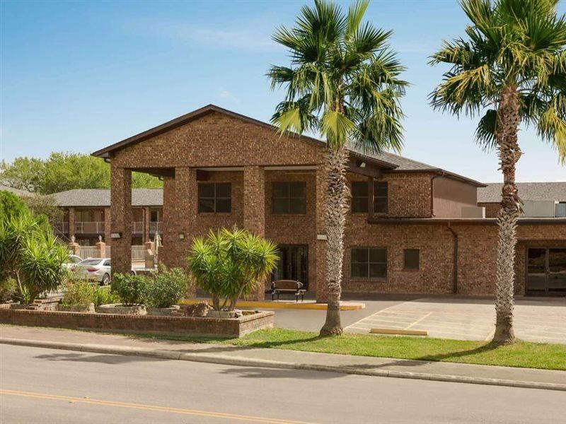 Super 8 By Wyndham Universal City Bagian luar foto
