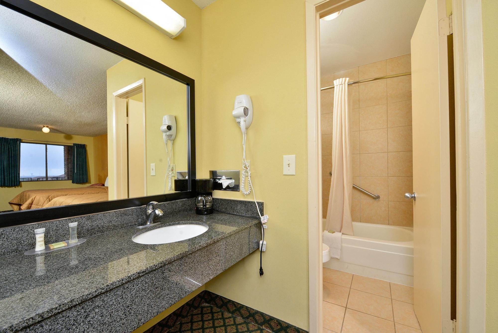 Super 8 By Wyndham Universal City Bagian luar foto