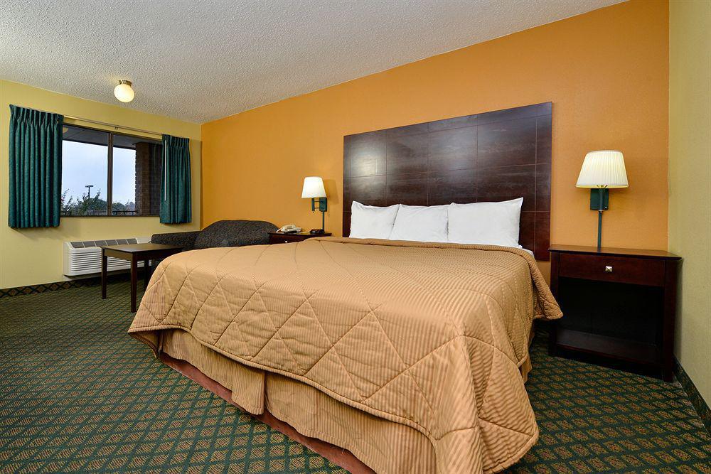 Super 8 By Wyndham Universal City Bagian luar foto